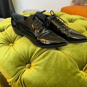 Marc Fisher Leather Oxford
